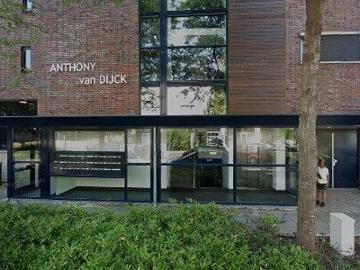 192 m2 apartment for rent in Almere