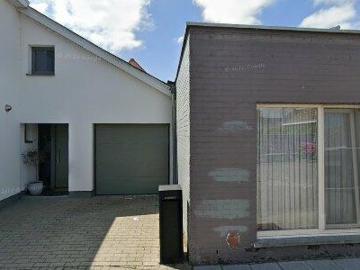 192 m2 apartment for rent in Koekelare