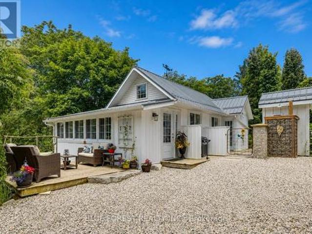 192 Mitchell Street, Central Elgin Port Stanley, ON, N5L 1H1 house for sale | Listing ID X13596 | Royal LePage