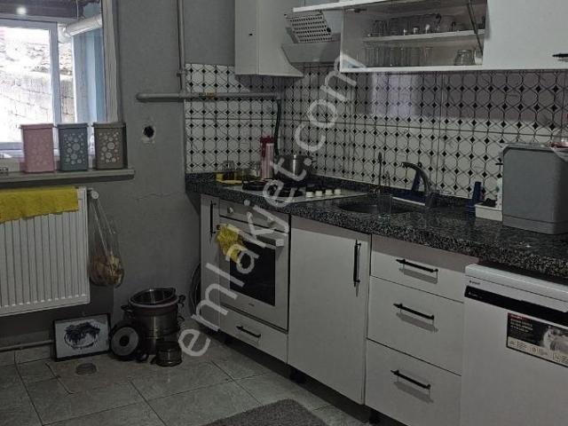 192m Müstakil Ev Cift Daire Yapılabilen İçi Yeni Yapılmıştır