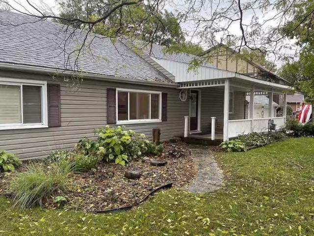 1934 Jones Ave 1 1934 Jones Ave #1