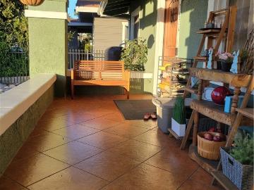 1934 Vineyard Ave, Los Angeles, CA 90016 | MLS #DW26088
