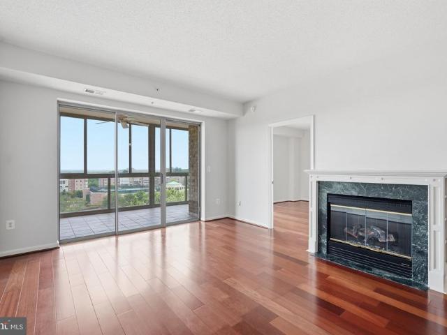 19355 Cypress Ridge Terrace # 408
