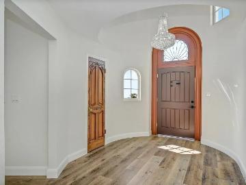 1935 Nautilus St, La Jolla, US, CA
