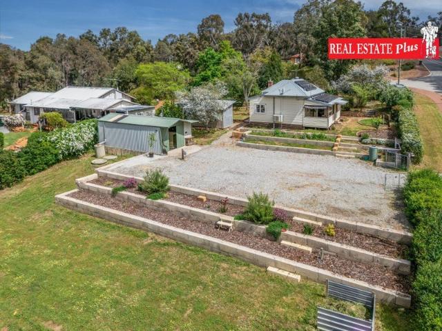 1935 Cottage with 2026 Updates and Space to Make it Your Own