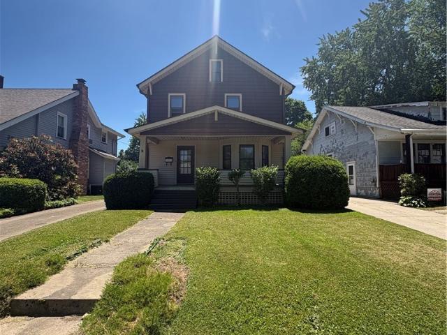 1936 E 45th Street