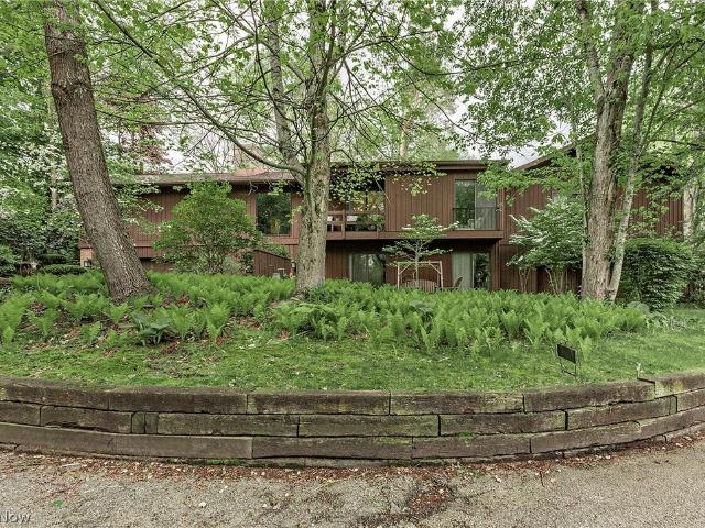 1936 Hemlock Drive