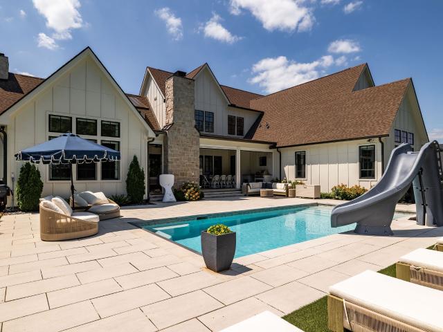 1936 Silver Fox Rd