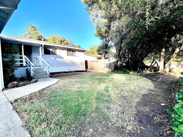 19381 Rockridge Way