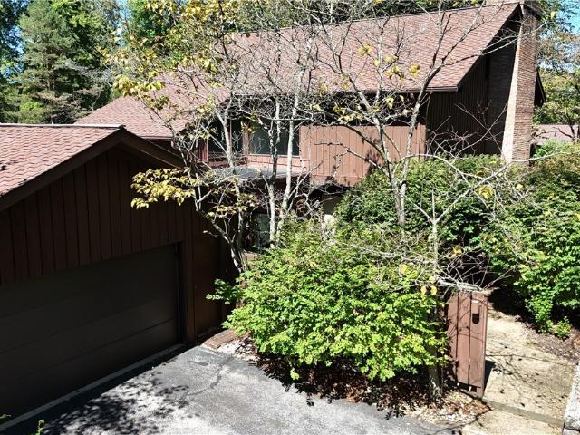 1939 Pine Drive