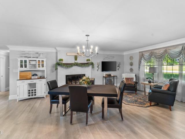 19301 Pleasant View Drive