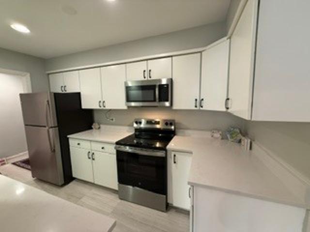 1930 CHERRY Lane # 122