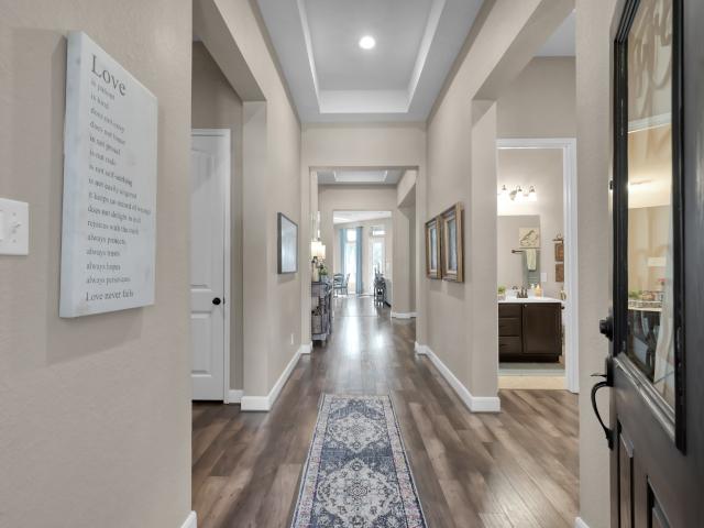 1930 Parnevik Place