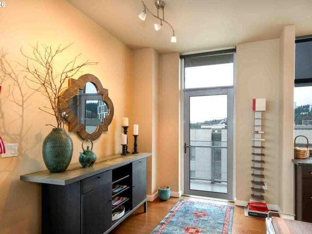 1930 S River Dr, Unit W704, Portland, OR 97201 | MLS #446098