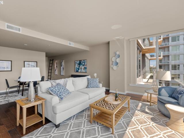 1930 s river dr # w504