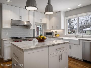 1930 W Homestead Dr, Jackson, WY 83001 | MLS #25 2955