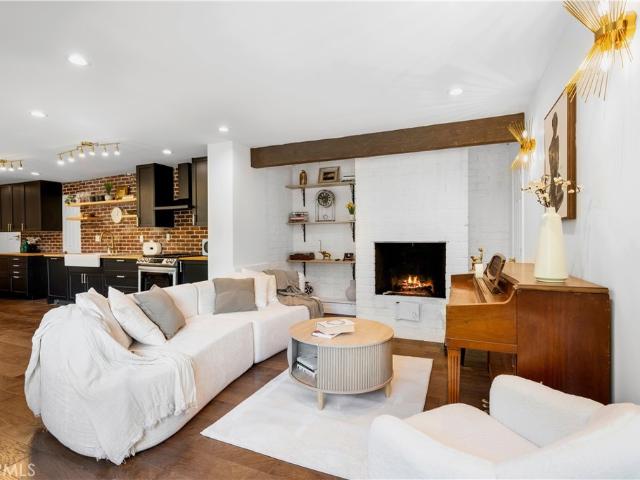 1930 Weepah Way, Los Angeles, CA 90046 | MLS #SR26037