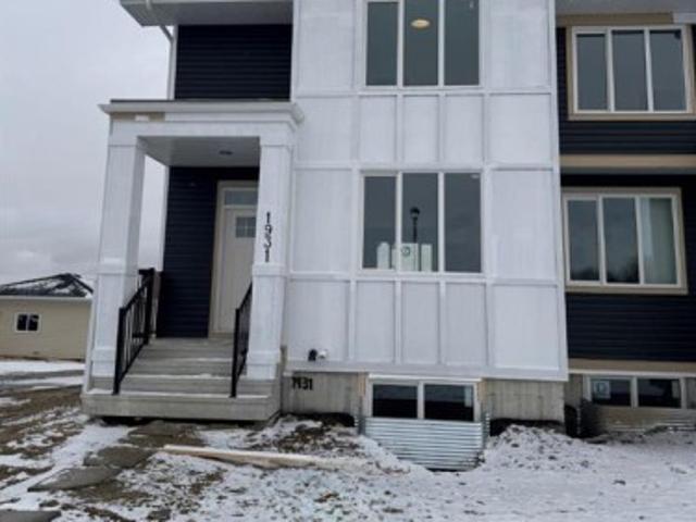 1931 Mccaskill Drive, Crossfield, AB, T0M 0S0 house for sale | Listing ID A2305 | Royal LePage