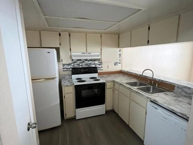 1932 1938 Crystal Grove Dr, Lakeland, FL 33801 8033 2 Bedroom Apartment for Rent at 1932 Crystal Grove Dr, Lakeland, FL 33801 Crystal Lake