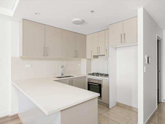 19/32 40 Kerr Parade, Auburn