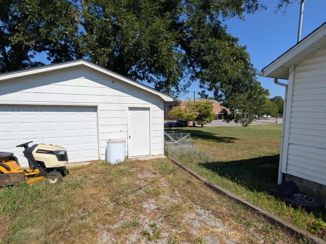 1933 Mountain Rd