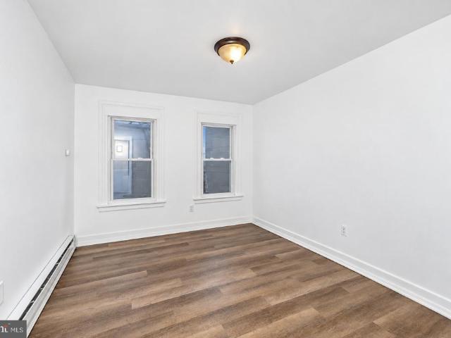 1933 1/2 Logan Street