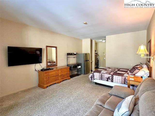 193 E Landing Drive 104