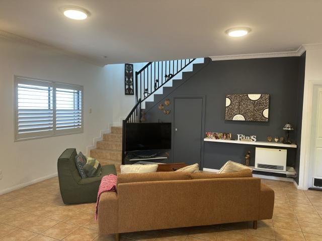 1/93 Northcote RoadGreenacre NSW 2190, Australia