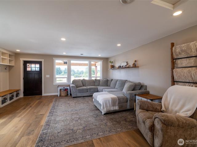 193 Schoolhouse Road