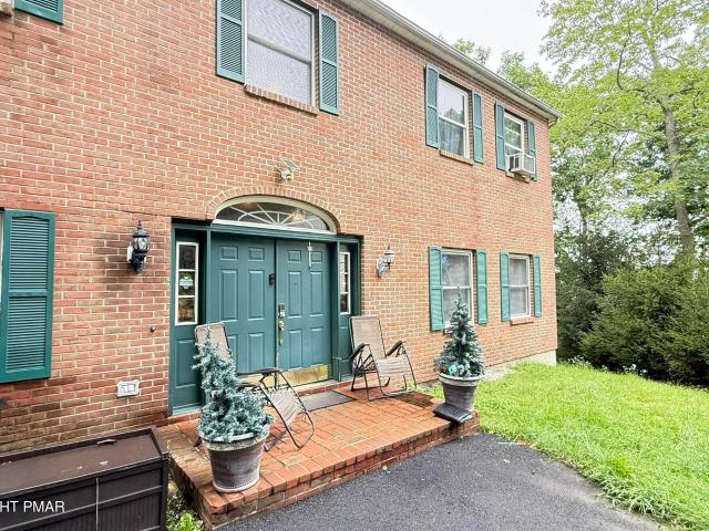 193 St Andrews Drive