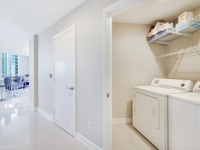 1945 S Ocean Dr Unit# 414, Hallandale Beach, US, FL