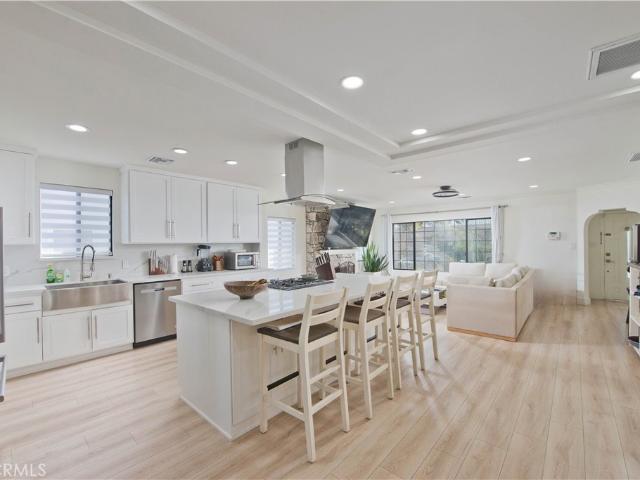 1945 W 91st Place