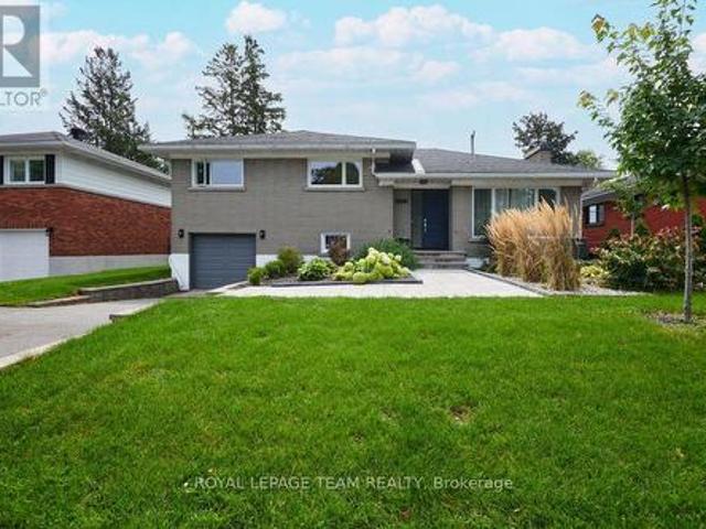 1948 Navaho Drive N, Ottawa, ON, K2C 0T6 house for sale | Listing ID X13717 | Royal LePage
