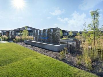 House for sale in Mahogany, Calgary - Parking