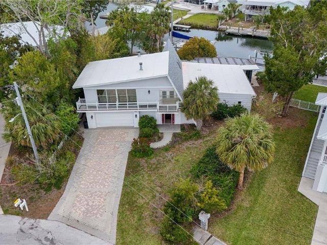 1941 NW 15th St, Crystal River, FL