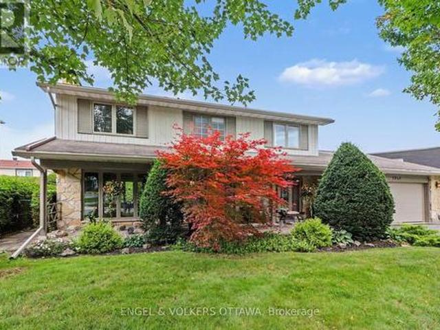 1941 Naskapi Drive, Ottawa, ON, K1J 8L4 house for sale | Listing ID X13738 | Royal LePage