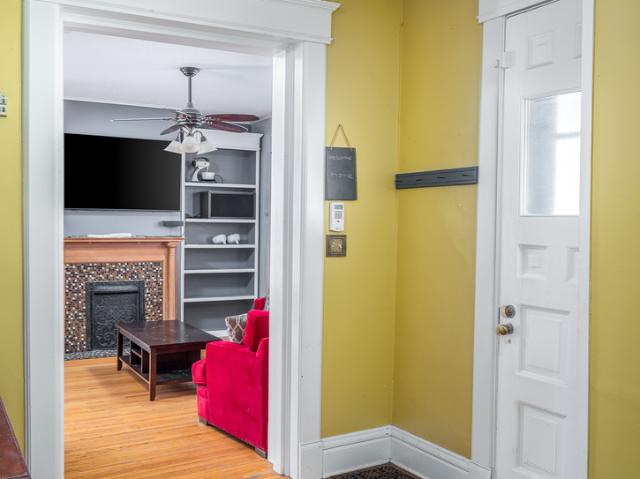 1941 Walling Court