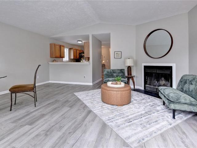 1942 Box ST