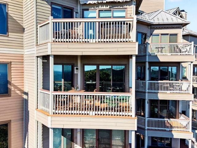 1942 high ridge pl condos