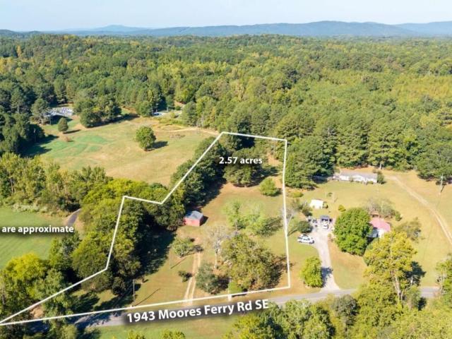 1943 Moores Ferry Road SW