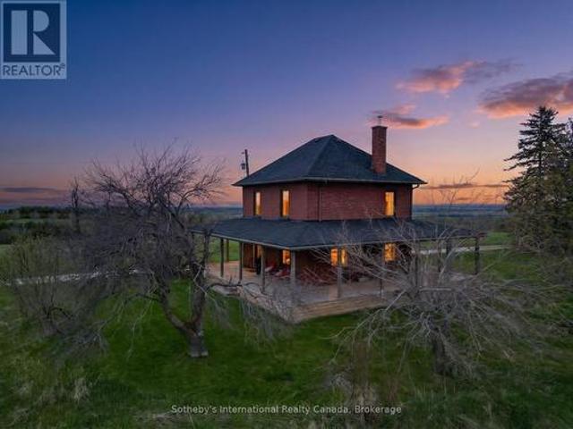 1943 Fairgrounds Road S, Clearview, ON, L0M 1G0 house for sale | Listing ID S12925 | Royal LePage