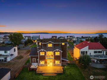 1943 Shore Ave, Freeland, WA 98249 | MLS #2504