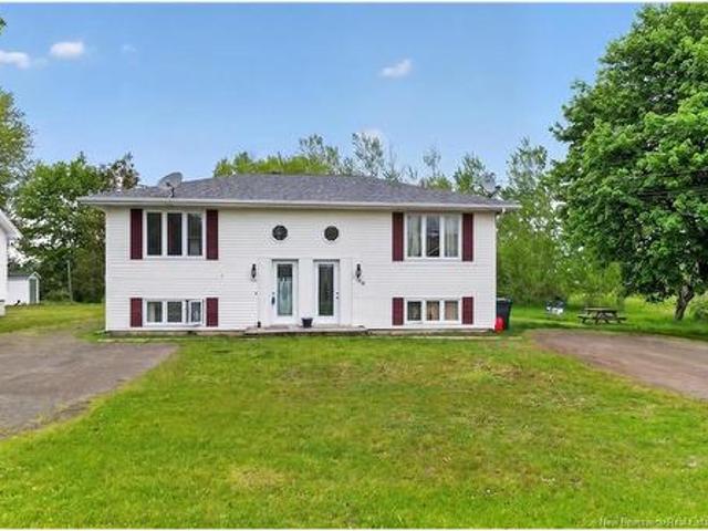 194 196 Acadie St, Bouctouche, NB, E4S 2T5 house for sale | Listing ID NB140162 | Royal LePage