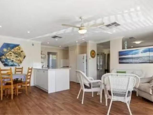 194 Currie Street, Warnbro, WA 6169