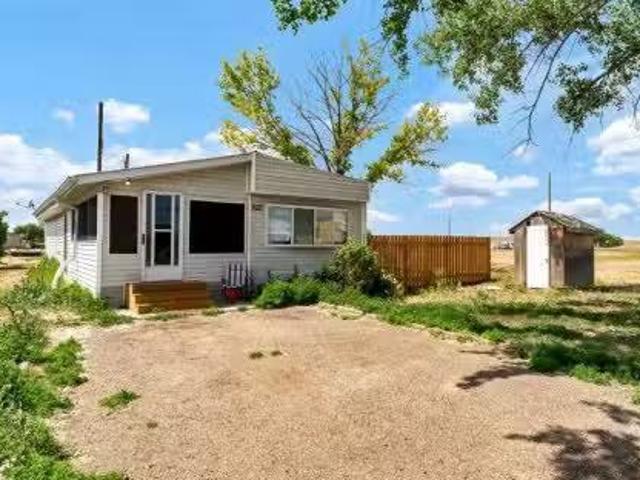 194 Francis Street, Irvine, AB, T0J 1V0 house for sale List.
