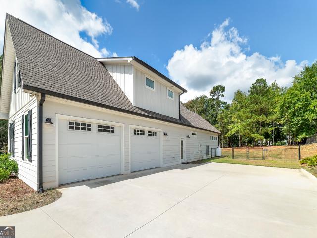194 High Bluff Court