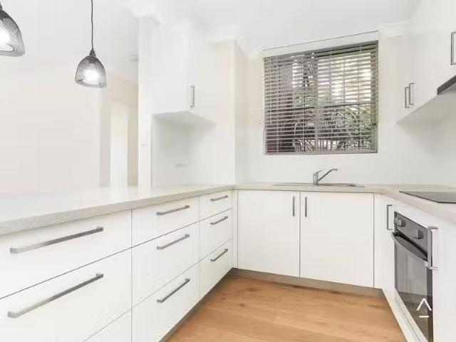 1/94 Mount Street, Coogee Apartment for rent Listed by Sajat.