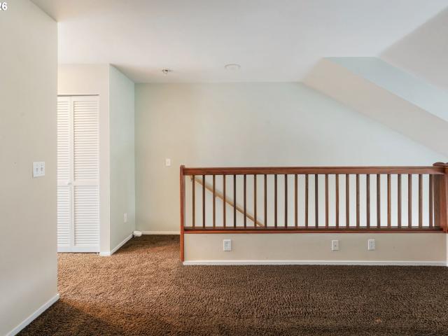 194 N Hayden Bay Dr, Portland, OR 97217 | MLS #525079