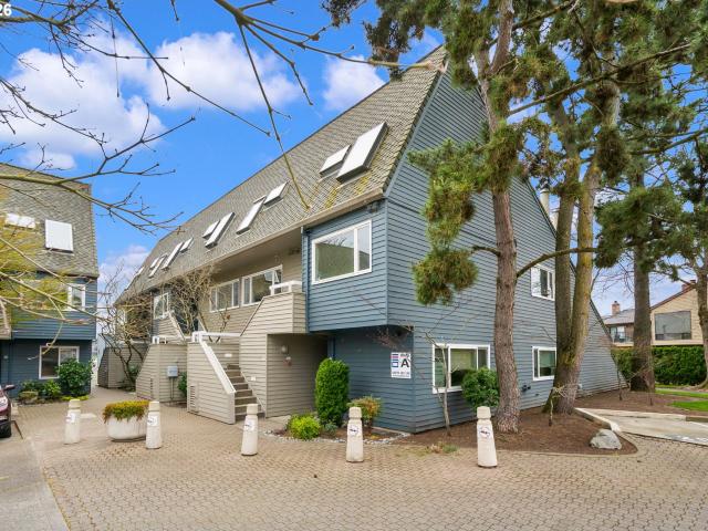 194 n hayden bay dr
