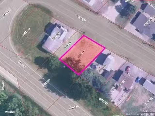 194 Principale St, Sainte Anne De Madawaska, NB, E7E 1B8 vac.